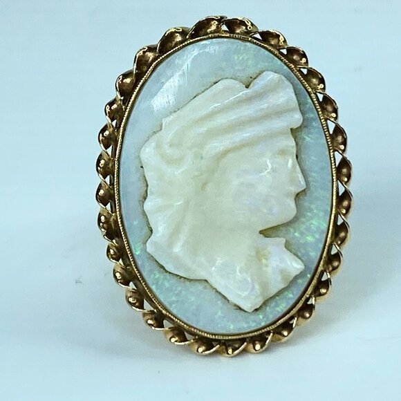 Huge carved Mintabie Opal Cameo twisted border 14K gold ring 12.5g s8 JR9692